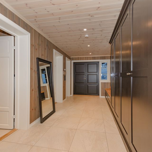 Entrance furniture