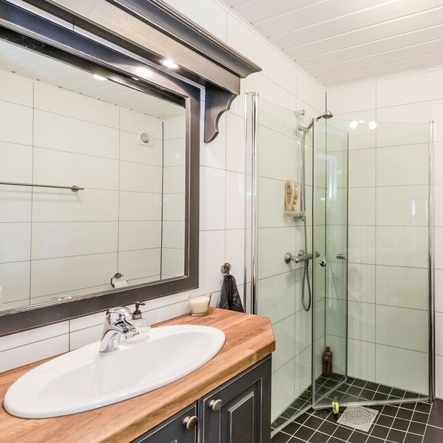 Bathroom furniture