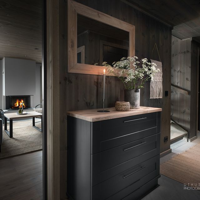 Entrance furniture