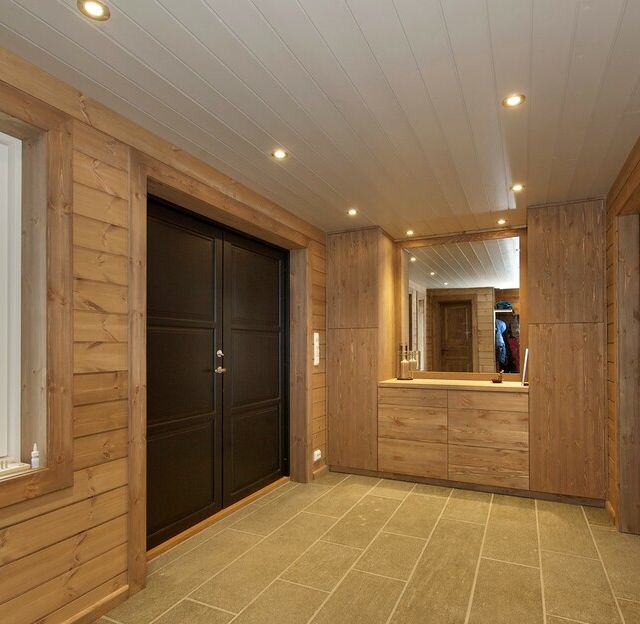 Entrance furniture