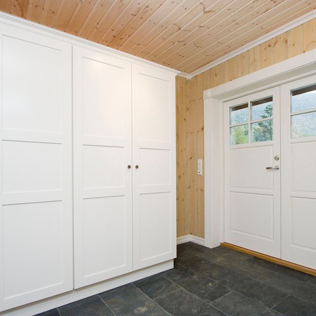 Entrance furniture