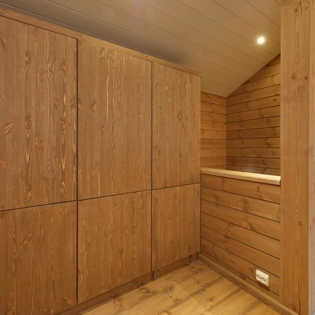 Entrance furniture