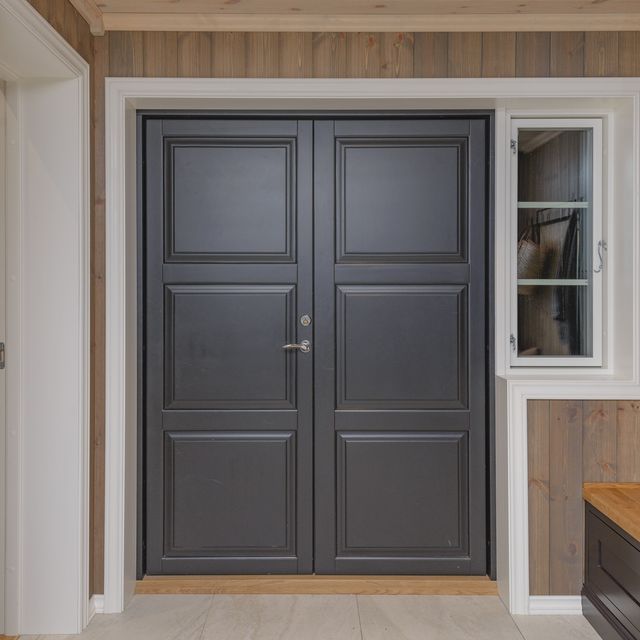 Entrance furniture